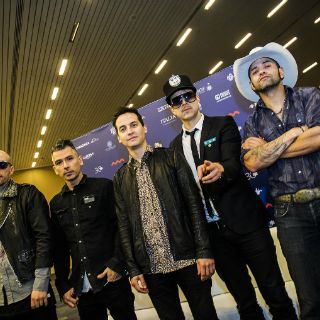 Kinky explora el sonido acústico