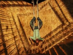 Beto Ruiz da un respiro a su trabajo como director y se pone el traje de actor para dar voz a su cuerpo. EL INFORMADOR / F. Atilano