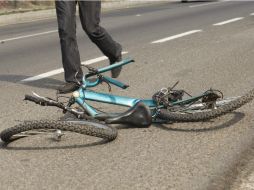 Personal del Servicio Médico Forense llegó al sitio para levantar el cuerpo y tomar indicios del hecho. EL INFORMADOR / ARCHIVO