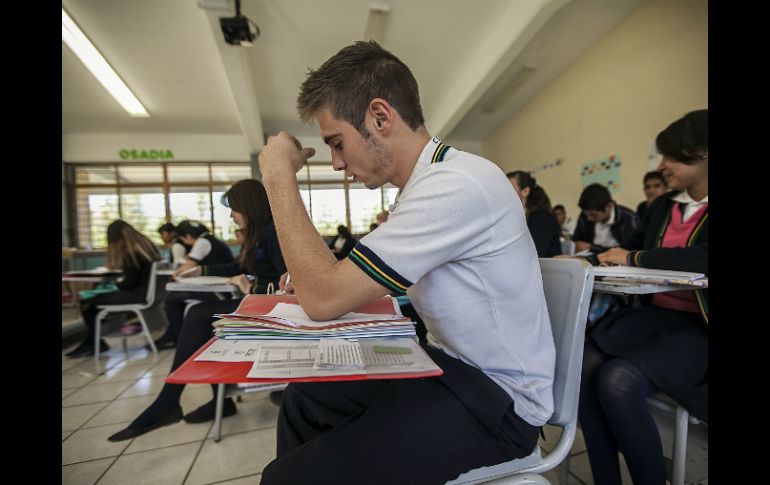 Muchas personas se quejan que ya no tienen el rendimiento que tenían, tanto en su trabajo como en sus estudios. EL INFORMADOR / ARCHIVO