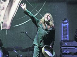 Plant dejó constancia de que el paso de los años no ha afectado su poder en escena. SUN / G. Espinosa