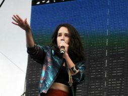 La cantautora reveló que su música ha sido influenciada por Drexler. TWITTER / @vivelatino