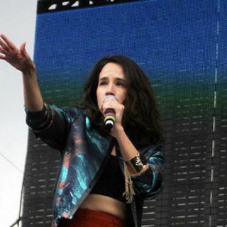 Jorge Drexler acompaña a Ximena Sariñana en el Vive Latino