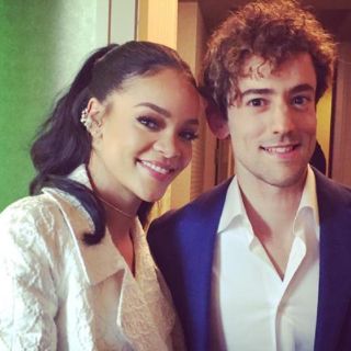 Luis Gerardo Méndez entrevista a Rihanna y Jim Parsons