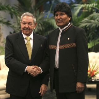 Cumbre del ALBA respalda a Venezuela en crisis con EU