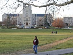 Un detective dice que la persona está con vida pero la herida es de gravedad. AP / ARCHIVO