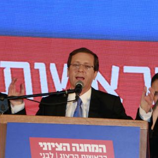 Netanyahu y su opositor empatan en elecciones