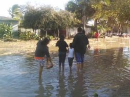 En algunos puntos, los niveles del agua alcanzaron los dos metros de alto. TWITTER / @PCJalisco