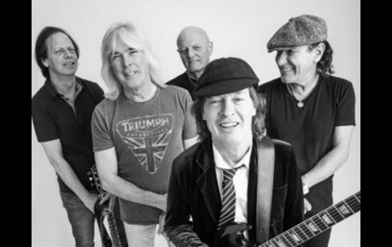 ACDC ha sido anunciado como parte del cartel del Festival Coachella 2015, que se llevará a cabo del 10 al 17 de abril. TWITTER / @acdc