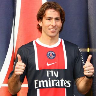 Maxwell renueva con PSG hasta 2016