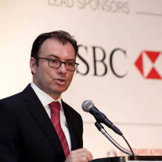 Videgaray se pronuncia por fortalecer sistema financiero del país