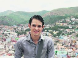 Leobardo Lozano asegura que se trata de un trabajo complicado, pero que hasta el momento le ha dejado ganas de seguir con más. FACEBOOK /