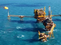 Serán comercializados 60 mil barriles diarios de gasolina aditivada con etanol en los estados de Tamaulipas, San Luis Potosí y Veracruz EFE / ARCHIVO