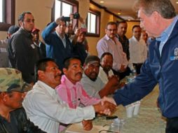 ''Kiko'' Vega asegura a los jornaleros que su gobierno gestionará con la Federación lo que corresponda con esa instancia. TWITTER / ‏@KIKOVEGA_