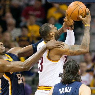 LeBron James lleva a los Cavaliers a las finales