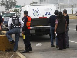 Paramédicos llegaron al lugar donde corroboraron la muerte de una persona. EL INFORMADOR / ARCHIVO