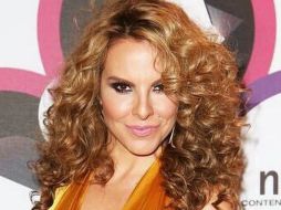 La actriz cambia de look para la segunda temporada de Dueños del paraíso. INSTAGRAM / @katedelcastillo
