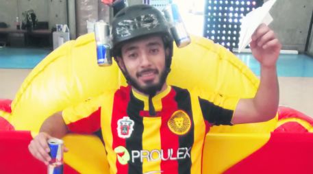 El joven de 23 años participó en la categoría de acrobacia y se llevó las palmas de los jueces. EL INFORMADOR / N. Gutiérrez