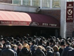 Eran miembros de una familia judía, cuya tradición no permite utilizar fuego o aparatos eléctricos durante el Sabbath. AP / J. Cortez