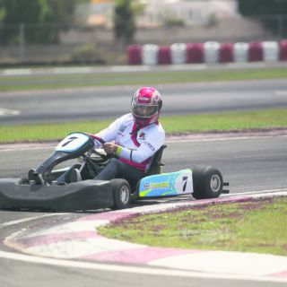 Un domingo en las carreras con los Alumni UP