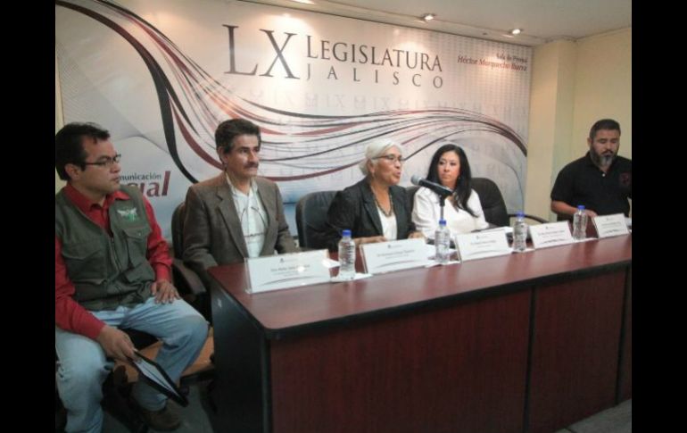 La propuesta fue presentada por la académica Raquel Gutiérrez Nájera (c). TWITTER / @LegislativoJal