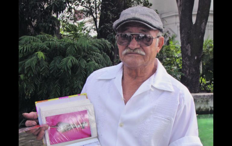 Francisco Jáuregui lamenta que pese a haber obtenido ya varios premios, su ingreso no sea el deseado. EL INFORMADOR / E. Flores