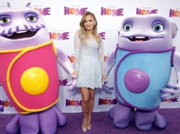 La intérprete prestó su voz para la película 'Home', en la imagen aparece durante el estreno de la cinta. AP / Westwood