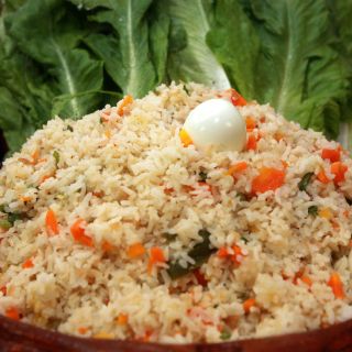 Sugieren refrigerar el arroz cocinado para reducir su valor calórico