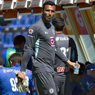 Allison admite empujones con barra, pero en defensa personal