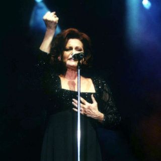 Revelan que Rocío Durcal protagonizó cinta erótica