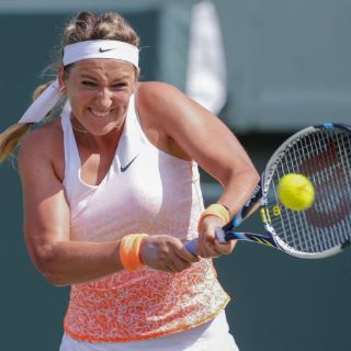 Victoria Azarenka pasea a la española Soler-Espinosa
