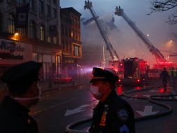 Este jueves, una explosión en un edificio de Manhattan provocó que el edificio se derrumbara dejando varias personas atrapadas. AFP / E. Munoz