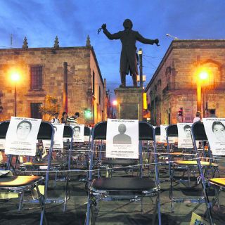 Tras seis meses sin saber de sus hijos, padres reiteran oposición a comicios