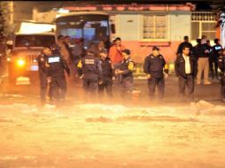 Las autoridades de seguridad implementan el operativo Plan D-NIII en Ixtaczoquitlán ante el desbordamiento de un río. TWITTER / @SP_Veracruz