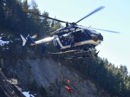 La SRE sigue el avance de investigaciones del desplome del Airbus A320 de Germanwings. AFP / F. Pellier