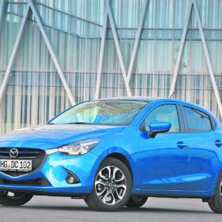 Detalles de equipamiento del Mazda2