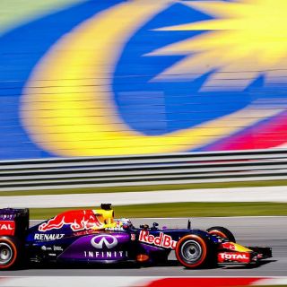 Renault amenaza con retirarse de F1