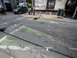 Debido a la utilización de pintura con base en agua, el balizamiento está prácticamente borrado. EL INFORMADOR / A. Hernández