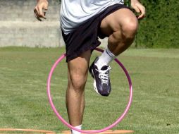 La rodilla, por ser una de las articulaciones más grandes del cuerpo humano, es una zona en la que es más recurrente la osteoartritis. EL INFORMADOR / ARCHIVO