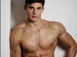 El joven profesor y también modelo es amante de los deportes al aire libre. INSTAGRAM / pietroboselli