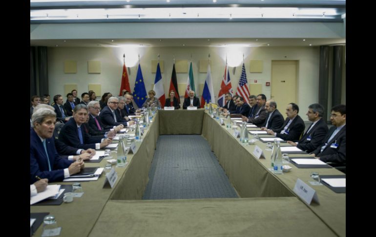 Responsables de Asuntos Exteriores de EU, Rusia, China, Francia, Reino Unido y Alemania, temen de Irán intenciones militares atómicas. AFP / B. Smialowski