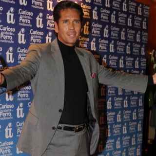 Roberto Palazuelos está contra la adopción gay