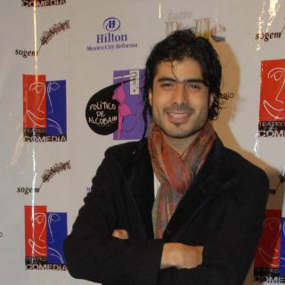 José Ángel Bichir enamorará a Ximena Navarrete en '108 costuras'