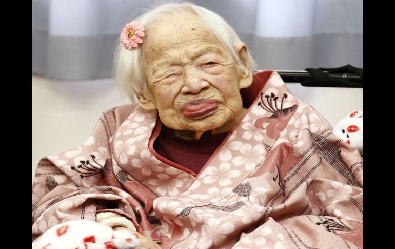 Okawa mencionó que la clave para una larga vida estaba en dormir al menos ocho horas y comer sushi, su comida favorita. AFP / J. Press