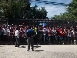 Los 'fans' del Guadalajara están optimistas en que su equipo ganará el Clásico. EL INFORMADOR / A. Ramírez
