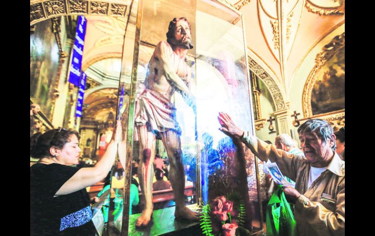 Miles de fieles católicos acudieron a los templos de la ciudad a expresar su devoción por Jesucristo en el Jueves Santo. EL INFORMADOR / A. García