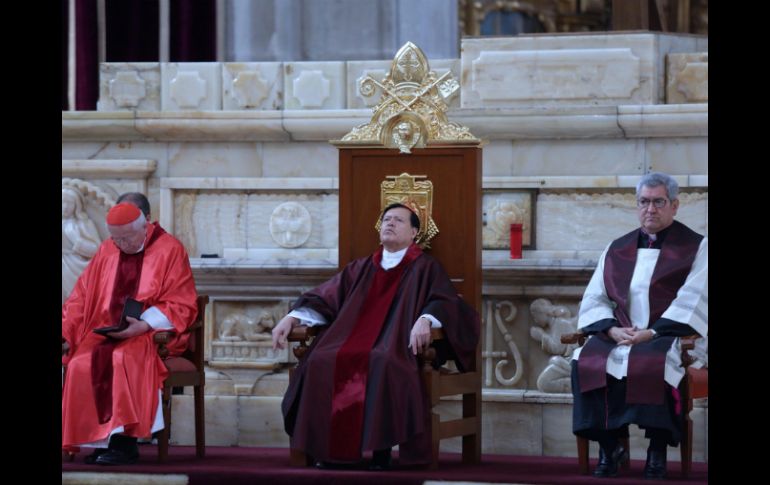 Durante la ceremonia, Rivera Carrera recordó la pasión de Cristo. SUN / L. Cortés