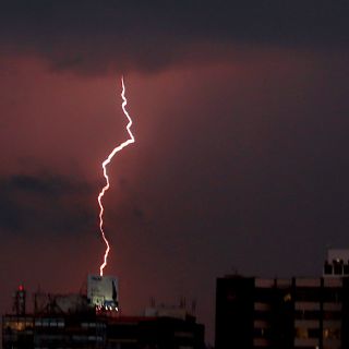 Tormenta en Bangladesh deja 30 muertos y cientos de heridos