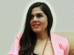 Clara Floc señala que su reto es llegar al mayor número de personas posible. EL INFORMADOR / E. Barrera