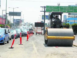Las obras de repavimentación de los carriles centrales de Avenida Vallarta se terminarán el fin de semana, antes del regreso a clases. EL INFORMADOR / A. Hinojosa